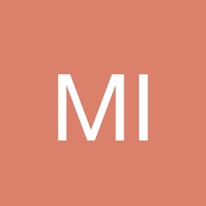 Meet your Posher, Mia